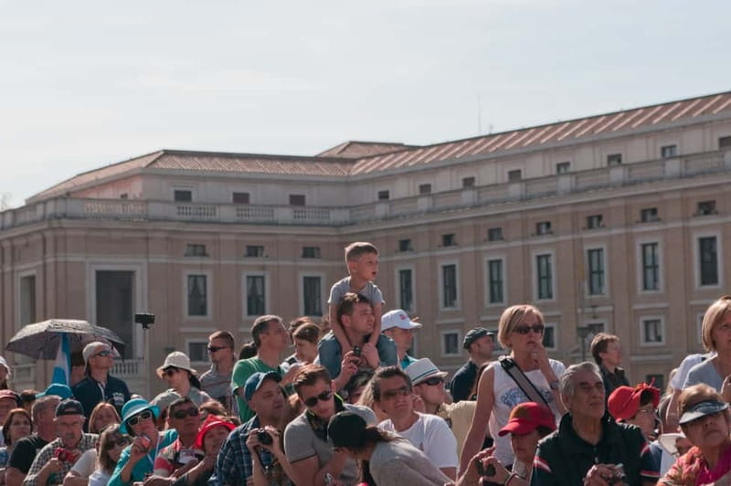 Rome: Papal Audience with Pope Leo XIV & Expert Guide - Dress code, crowd reality, and comfort tips for 3.5 hours