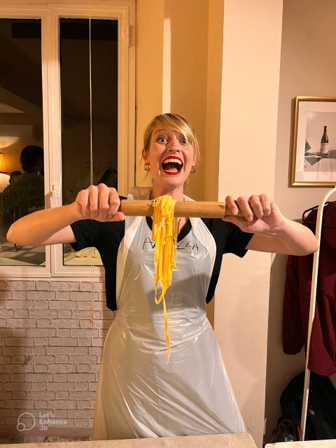 Rome: Pasta Making Class with Wine, Limoncello, and Dessert - Palazzo Grazioli pasta class: location you can walk into
