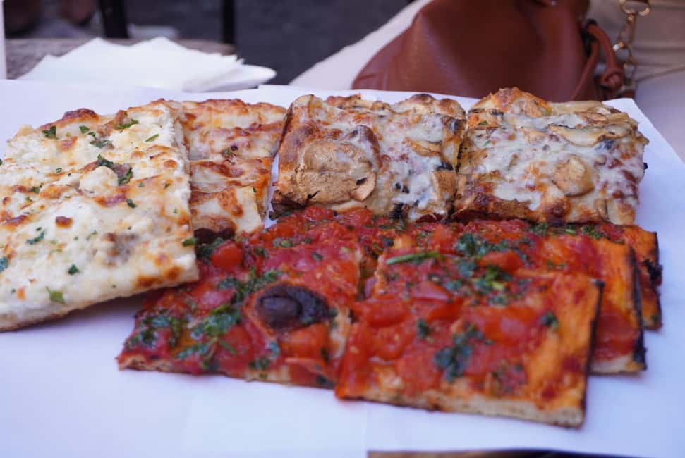 Rome: Pasta, Pizza & Gelato Tour in TRASTEVERE - The local restaurant pasta stop: Carbonara to Gricia with wine