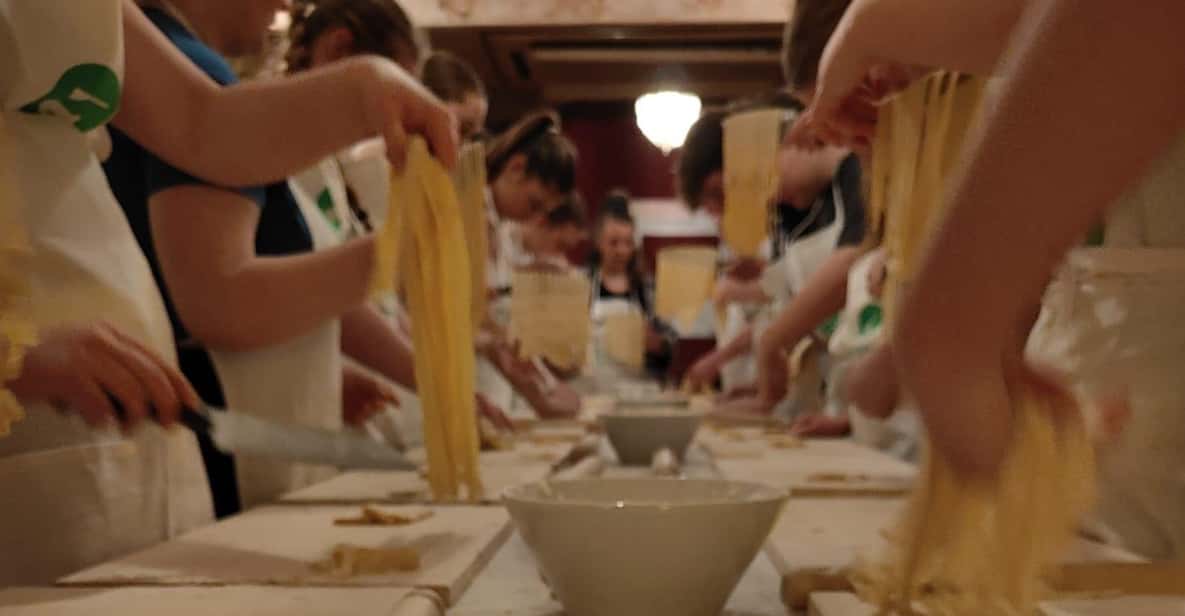 Rome: Pasta & Tiramisu Cooking Class near the Spanish Steps - Where “near the Spanish Steps” turns into a genuinely good plan