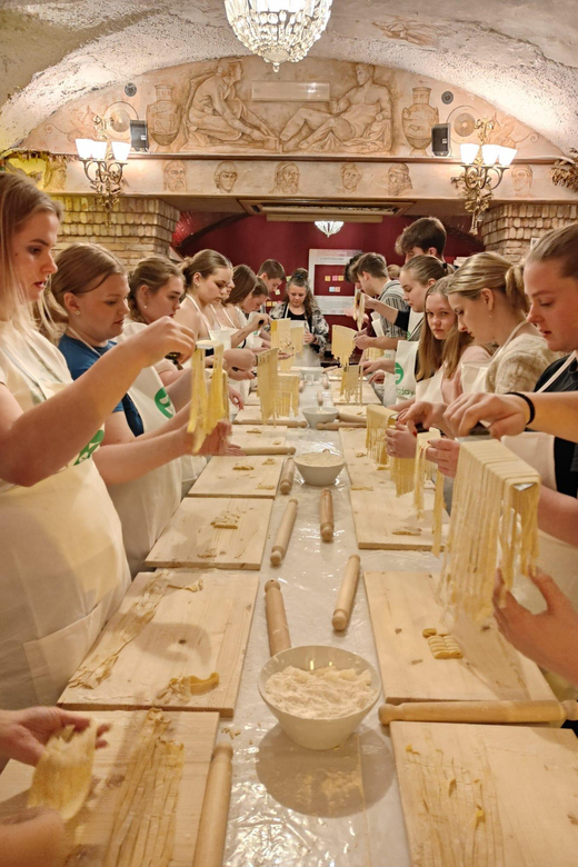 Rome: Pasta & Tiramisu Cooking Class near the Spanish Steps - Making fresh fettuccine from scratch (and why it’s harder than it looks)