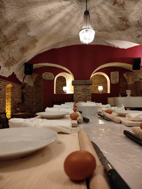 Rome: Pasta & Tiramisu Cooking Class near the Spanish Steps - Tiramisu in real time: a group base, your own build