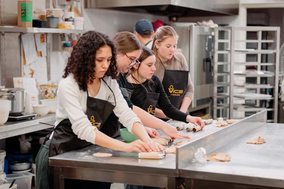 Rome: Pastry Cooking Class Gelato, Tiramisu and Cannoli - Your 90 minutes of cooking: what hands-on really means here