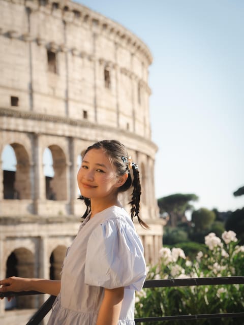 Rome: Photo Shoot Tour with Professional Photographer - Colosseum Photo Stop: getting flattering shots in the loudest postcard crowd
