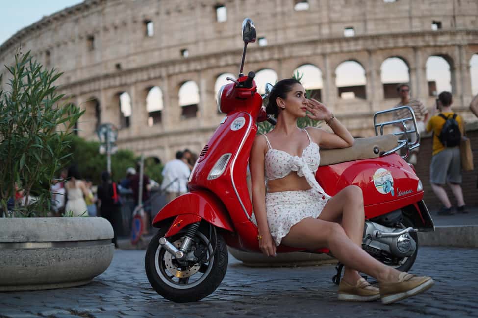 Rome: Photo Tour by Vespa Scooter - Getting Oriented: Meeting at Via del Colosseo 31