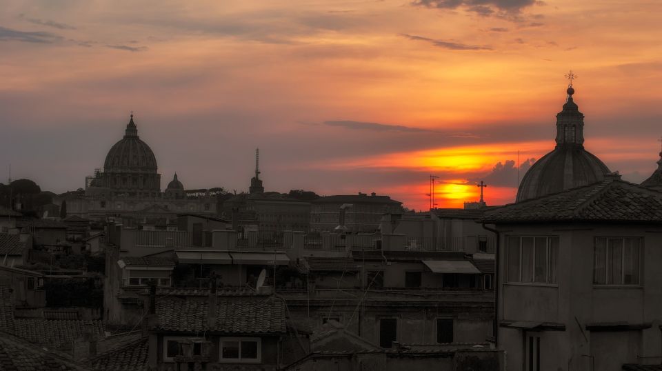 Rome: Piazzas and Fountains Sunset Tour with Aperitivo - Pincio Terrace and Sunset Energy: Why the View Anchor Works