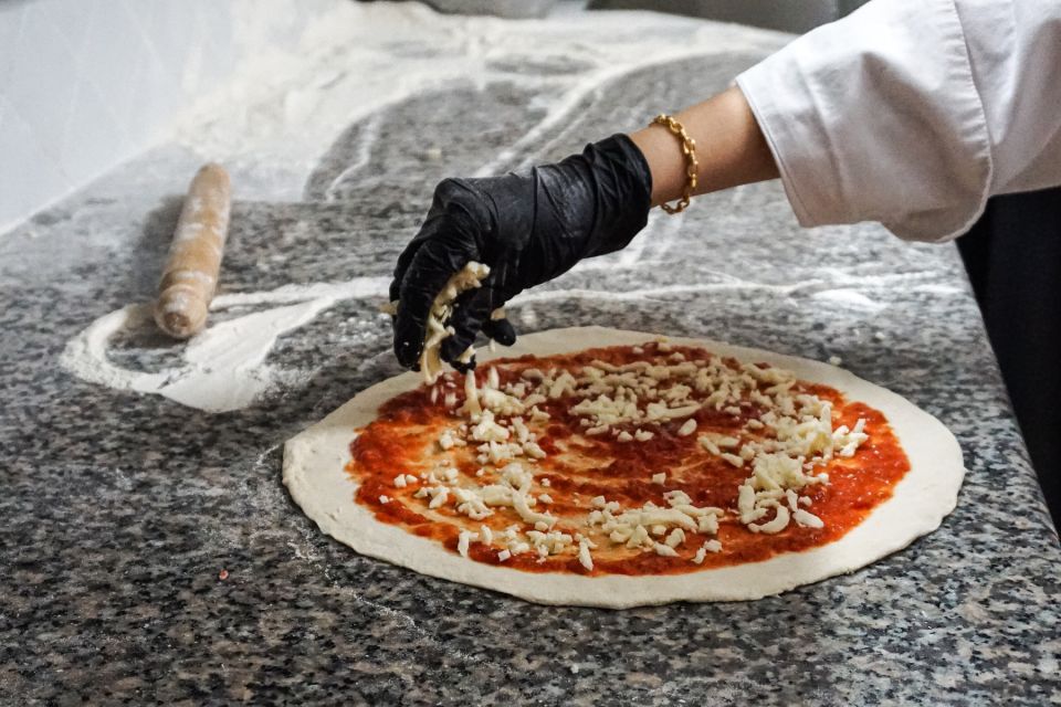 Rome: Pizza and Tiramisu Cooking Class in Piazza Navona - Price and value: what $68.33 buys you in central Rome