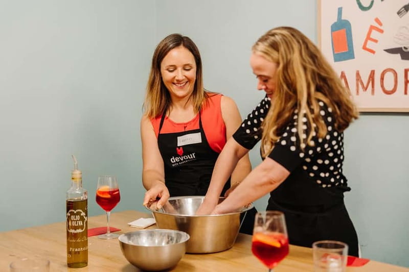 Rome: Pizza Making Class with Gelato & Drinks Included - Where the class starts in Rome (and why location matters)
