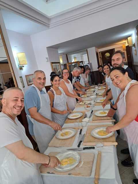 Rome: Pizza Pro, a Hands-On Cooking Class Castel Sant Angelo - Where You Meet (and Why This Location Works)