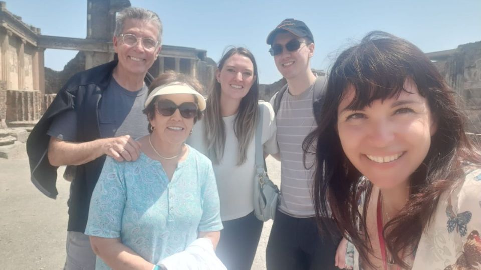 Rome: Pompeii Tour with Wine and Lunch by High Speed Train - Pompeii in 2.5 guided hours: what you’ll actually see