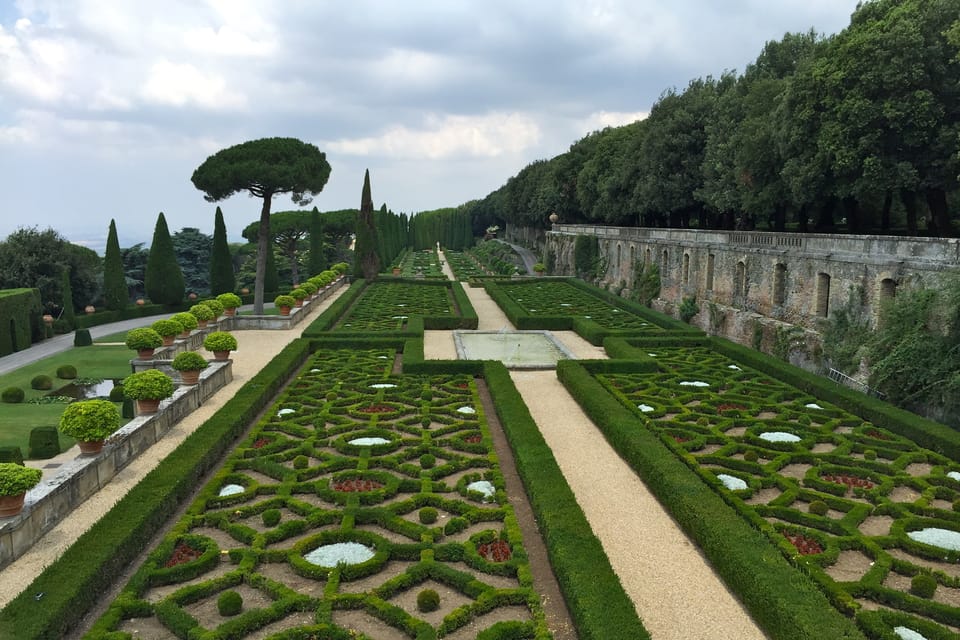 Rome: Pontifical Villa Gardens at Castel Gandolfo Minibus - The minibus loop: what you’ll see in 1–2 hours