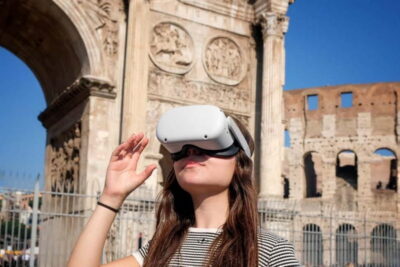 Rome: Priority Access to Colosseum and Forum with Virtual Reality Tour - Meeting at the Arch of Constantine (and Finding Your Staff)
