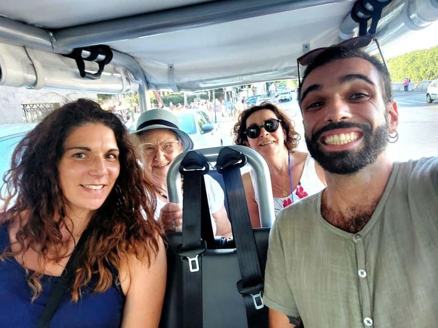 Rome: Private Golf Cart tour with a Local Guide - Rione Monti: quick breaks, real streets, better photos