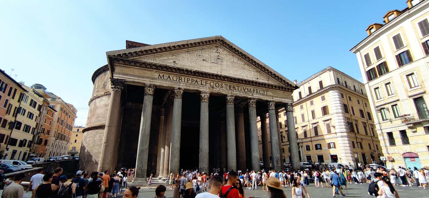 Rome: Private Golf Cart Tour with Driver - Trevi Fountain and Palazzo del Quirinale Photo Moments