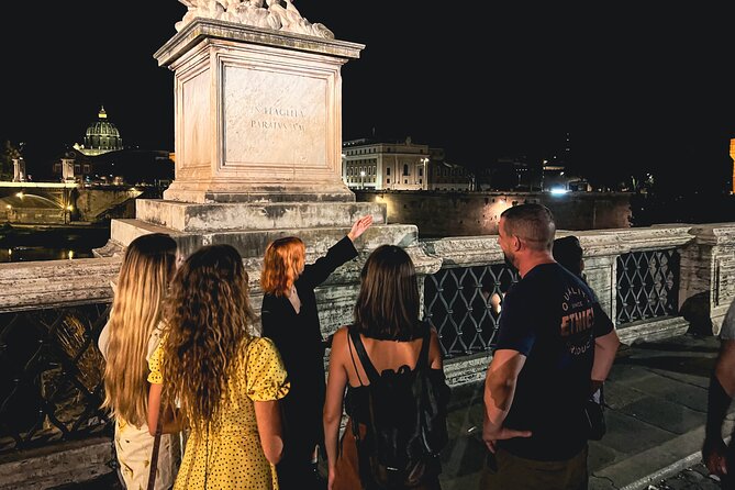 Rome: Private Night Ghost Walking Tour - Via dellArco dei Banchi and the executioner’s childhood home
