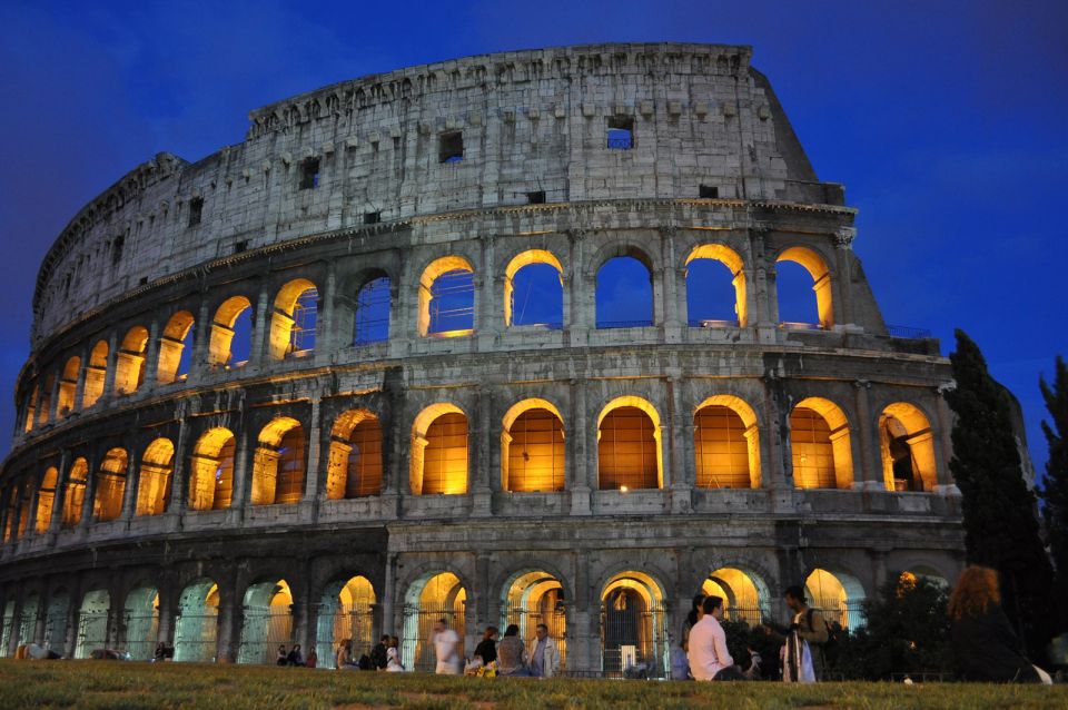 Rome: Private Night Walking Tour - Climbing Capitoline Hill and Michelangelo’s Square