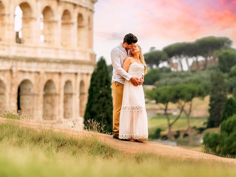 Rome: Private photoshoot at the Colosseum & Surroundings - Why a private Colosseum photoshoot beats Rome selfies