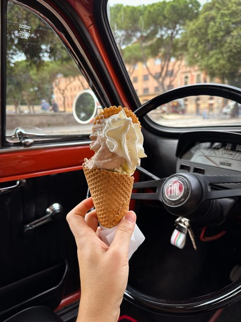 Rome Private Tour and Photo in a Vintage Fiat 500 - Janiculum Hill coffee and the best kind of waiting