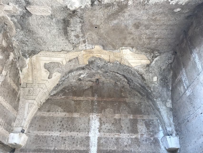 Rome: Private Tour of Hadrian's Villa with Archaeologist - Key things you’ll notice on this tour
