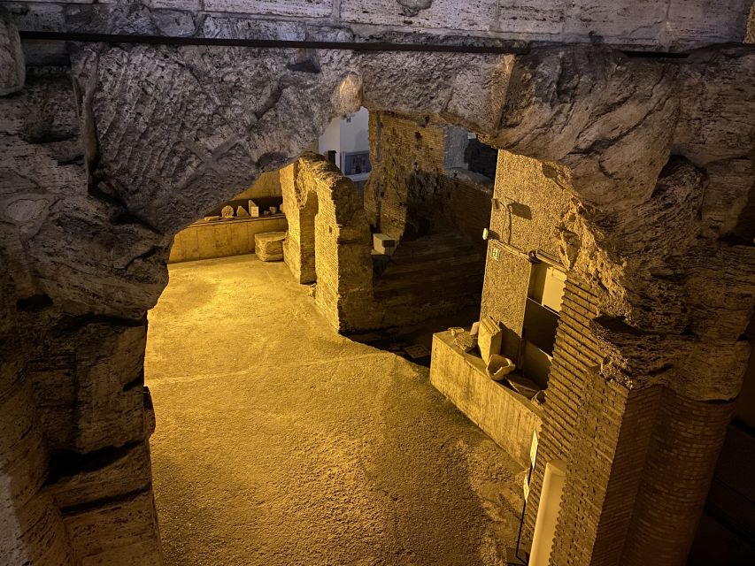 Rome: Private Tour of Navona Square with Undergrounds - Piazza Navona, but with a second floor