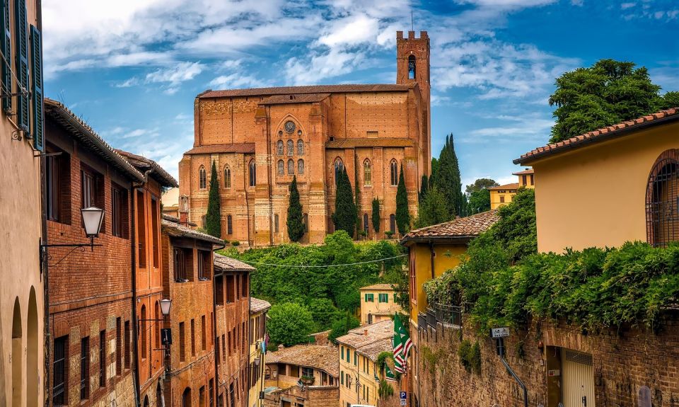 Rome: Private Tour to San Gimignano, Siena & Winery Visit - Meeting at Tiburtina: how the day actually begins