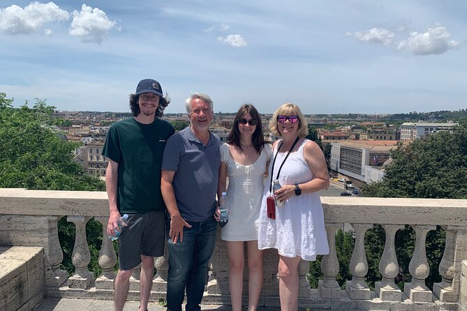 Rome private tour with access Vatican & Colosseum - Driver-Guide Style: Live Narration vs. Pre-Recorded Snippets