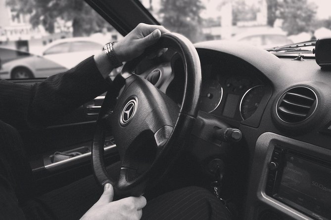 Rome Private Transfer: FCO/CIA Airport to City Hotel & Vice Versa - FCO vs CIA: Where Your Driver Meets You
