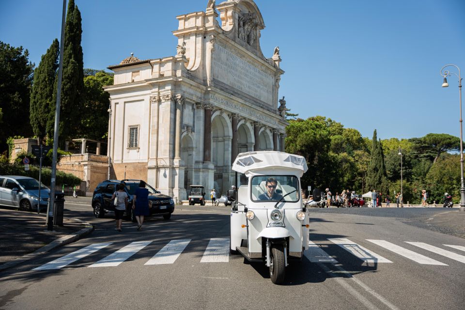 Rome: Private Tuk Tuk Tour with Hotel Pickup and Prosecco - Hotel pickup and private guiding: how you set your pace