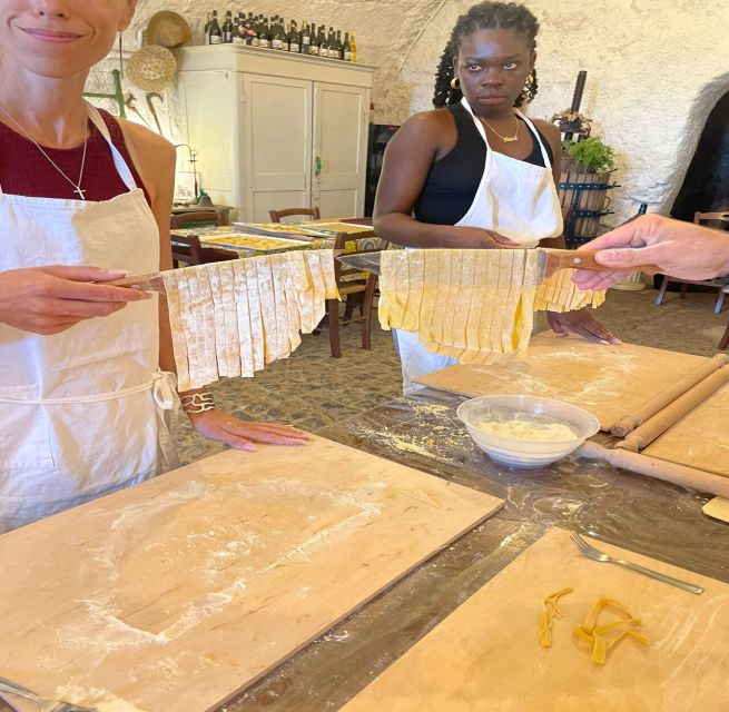 Rome: Private Wine Tour and Pasta Making Class in a Winery - The drive out of Rome: pickup, black cab rides, and photo-stop country time