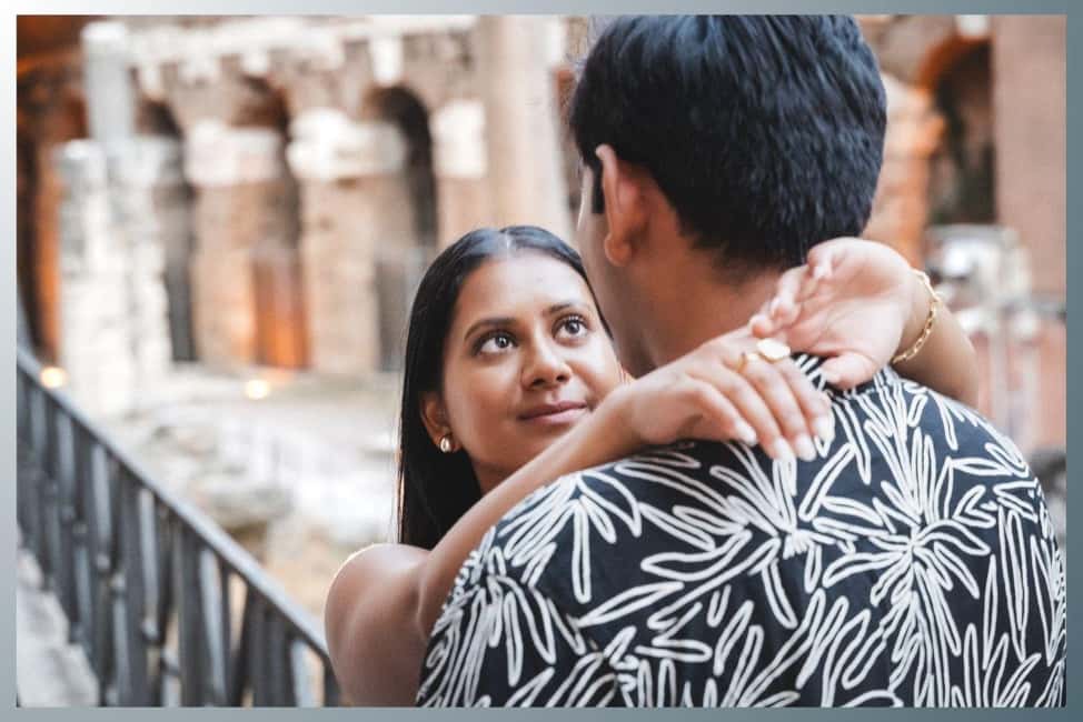 Rome: Romantic Couple Photoshoot. Choose your spot! - Old Jewish Ghetto and Teatro Marcello: where the photos feel more personal