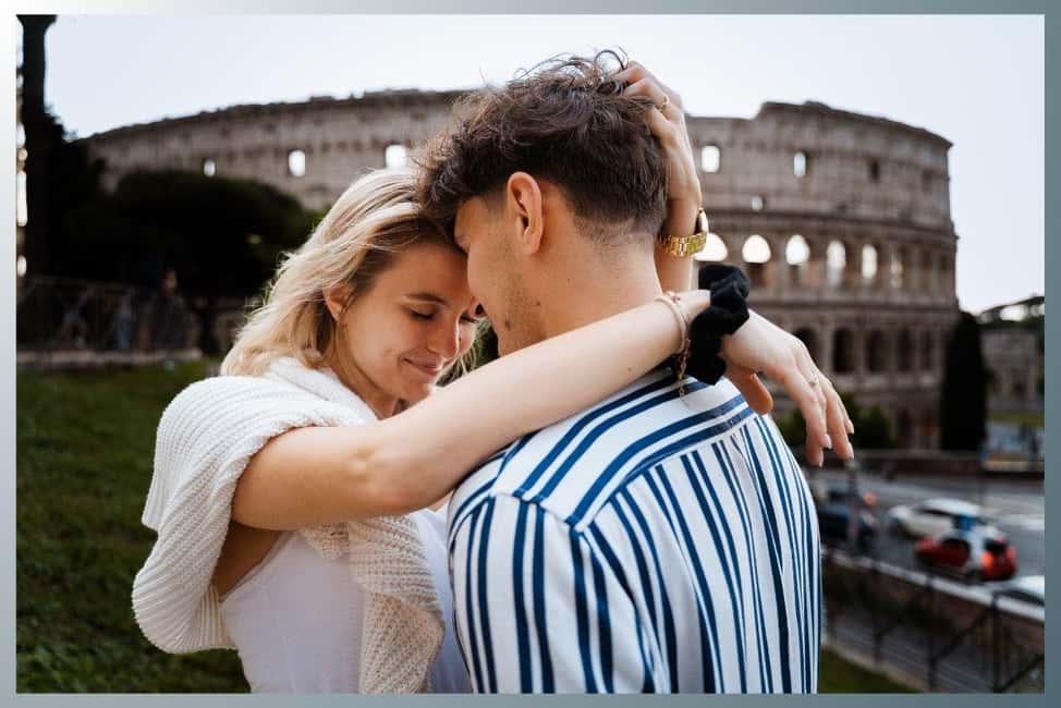 Rome: Romantic Couple Photoshoot Experience at the Colosseum - Key highlights at a glance