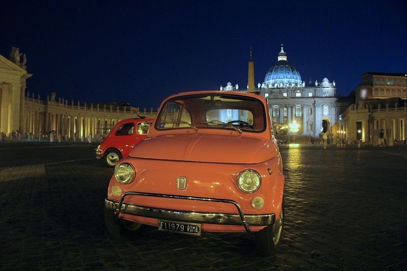 Rome: Romantic Night Tour by Classic Fiat 500 - Meeting at Via Labicana 125 and getting positioned near the Colosseum