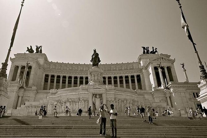 Rome' s 8 Best Highlights Half Day Private Tour - Monument to Victor Emmanuel II: a square stop that helps you orient fast
