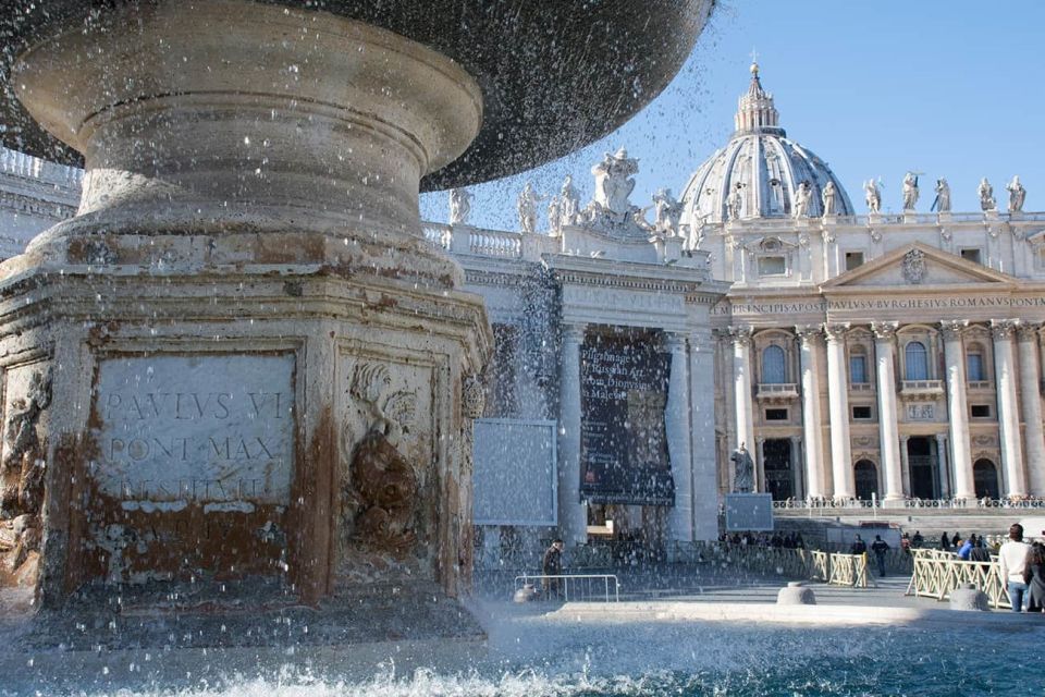 Rome: Skip the line Vatican Museums & Sistine Chapel Tour - How the small group and earphones change the day