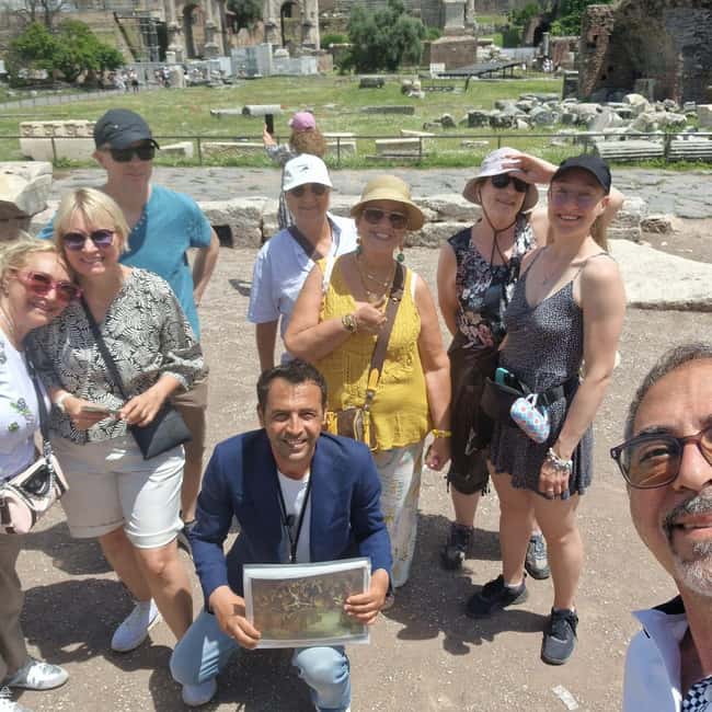 Rome: Small-Group Colosseum, Roman Forum & Palatine Hill - Priority-Entry Plans for the Colosseum Crowd Control