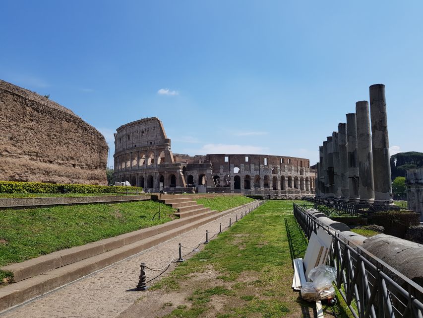 Rome: Small-Group Colosseum, Roman Forum & Palatine Hill - Palatine Hill Walk: The Old City Built Over Swampland