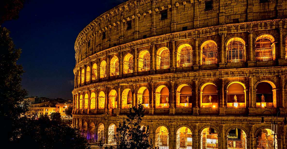 Rome: Small-Group Night Tour with Pizza and Gelato - Getting picked up in Rome: the comfort factor in a small-group van