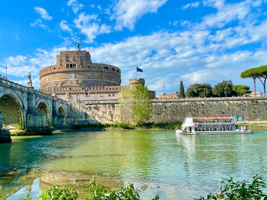 Rome Squares and Fountains Tour & River Boat Hop On Hop Off - Getting Your Bearings at Piazza Trinità dei Monti