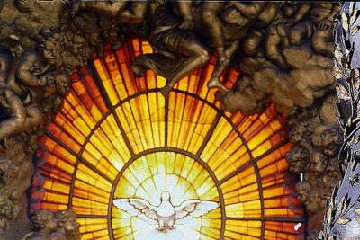 Rome: St Peter's Basilica and Papal Tombs Audio Guide - How the audio guide actually works inside the Basilica