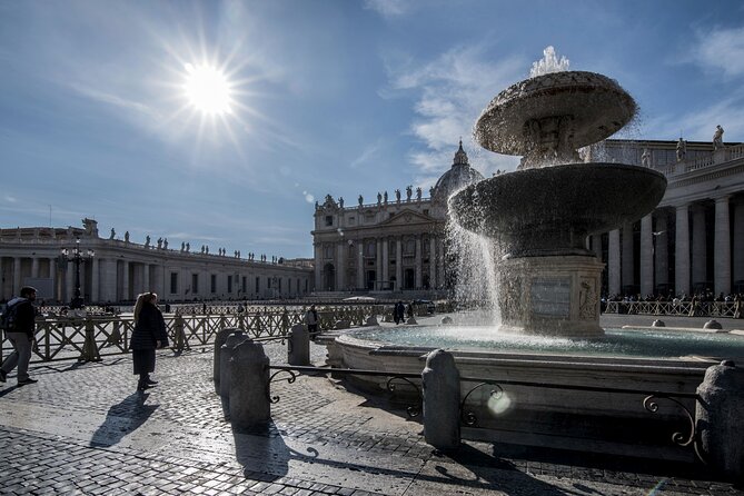 Rome: St Peter's Basilica and Papal Tombs Audio Guide - “No skip-the-line” means you should plan for security queues