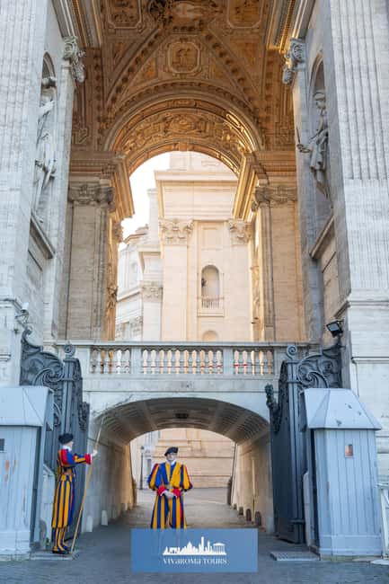 Rome: St. Peter's Basilica and Vatican Grottoes Guided Tour - Radio headsets and guide style: what I’d watch for on the day