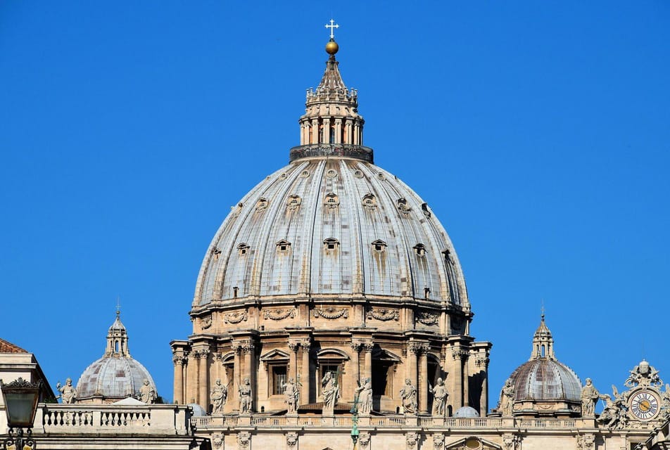 Rome: St. Peter's Basilica Audio Guide with Dome Tickets - Panoramic Views From the Summit: What to Look For