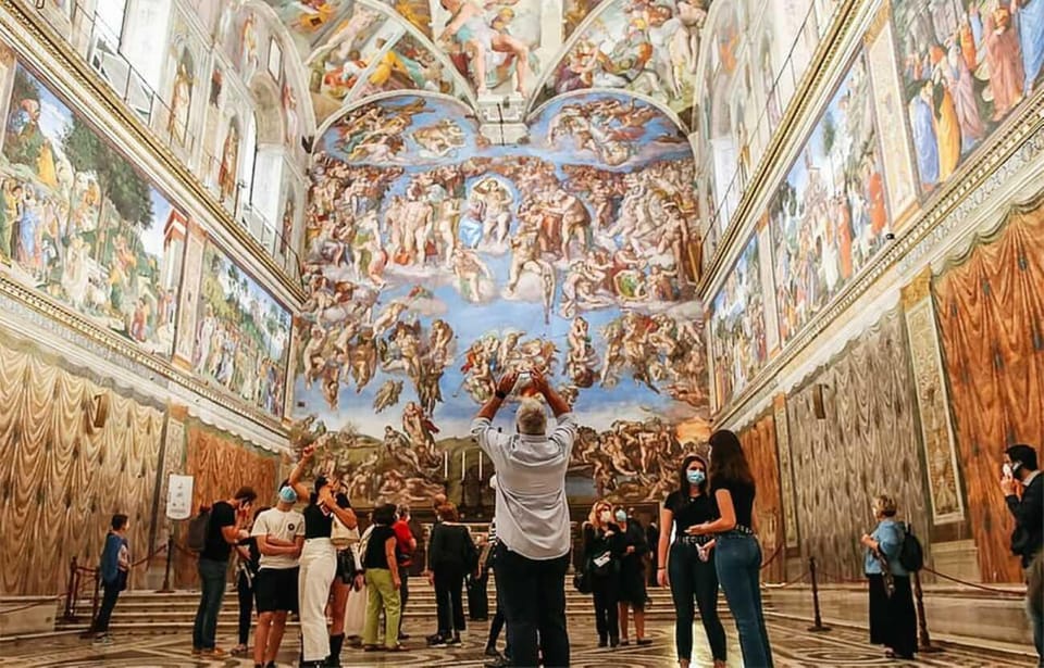 Rome: St. Peter’s Basilica Hosted Access with Audio Guide - Hosted access that keeps your St. Peter’s day from turning into chaos