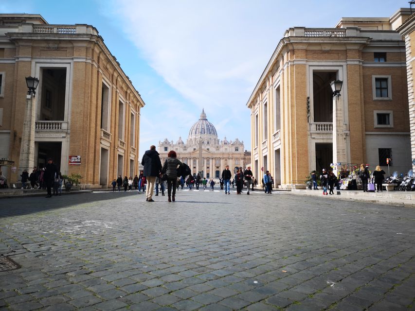 Rome: St. Peter's Basilica with Dome access Guided Tour - Inside St. Peter’s Basilica: Pietà, Baldacchino, and the sacred core