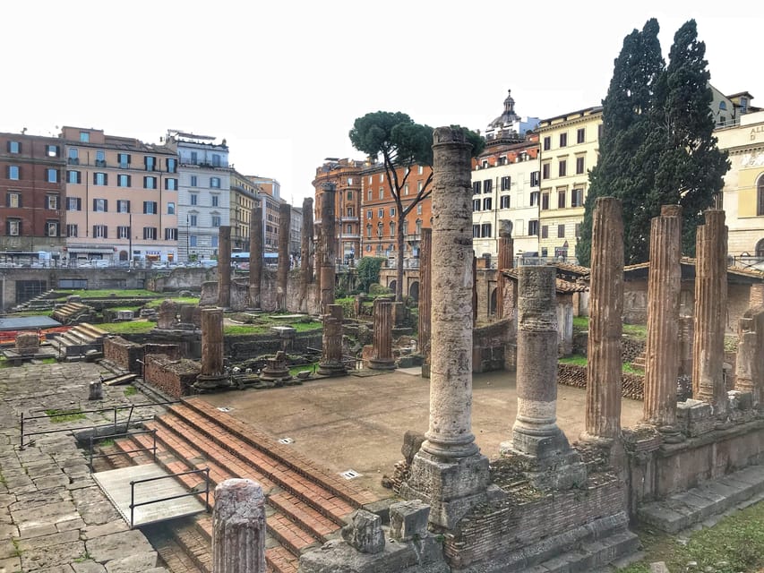 Rome Street Food: Delights at Campo dei Fiori & Ghetto Area - Largo di Torre Argentina: the ruins-and-gelato landing