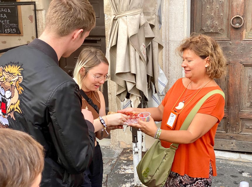 Rome Street Food: Delights at Campo dei Fiori & Ghetto Area - Price and value: is $41 fair for Rome street food?