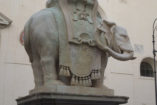 Rome Street Food Tour - History, Craft and Authentic Taste - Passetto del Biscione: a frescoed shortcut that saves time