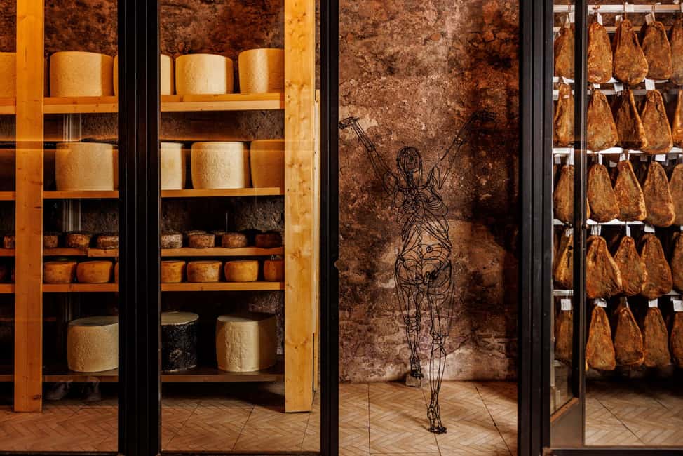 Rome: Taste in Testaccio gastronomic rarities in an aging cave - Who this is best for (and who may want something else)