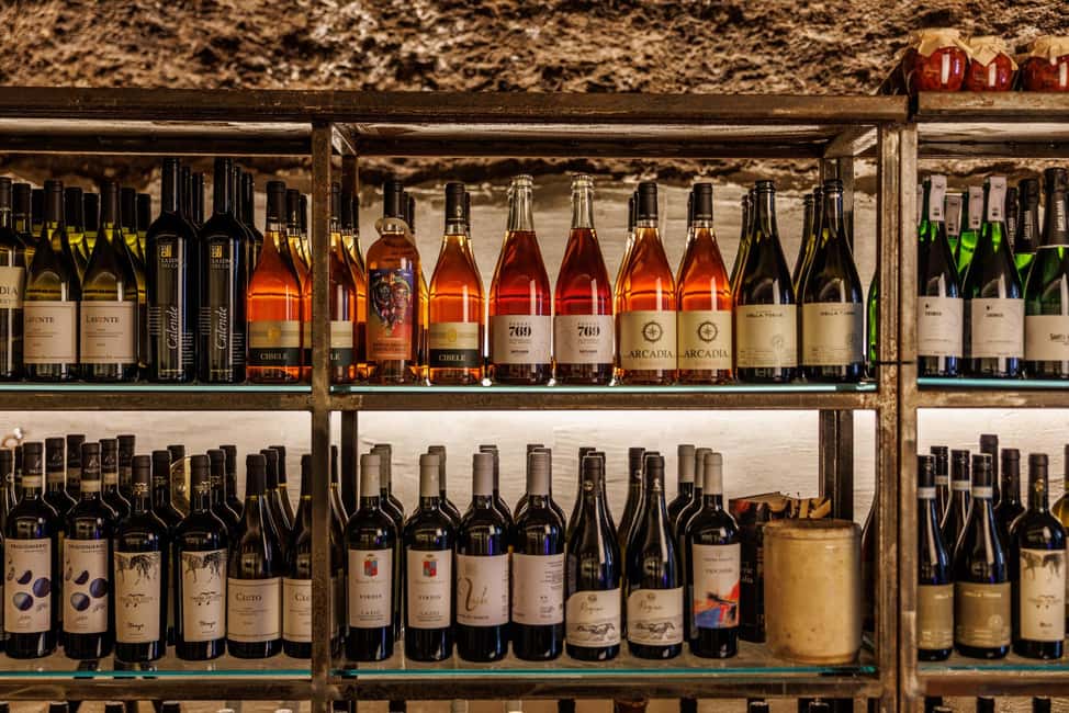 Rome: Taste in Testaccio gastronomic rarities in an aging cave - FAQ