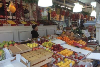 Rome Testaccio Market Walking food Tour and surrounding - Stop 1: Piramide Cestia and the Roman-meets-Egypt style